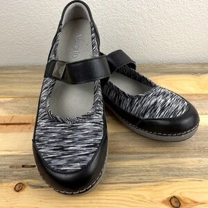 Alegria Black & White Mary Janes Size 39